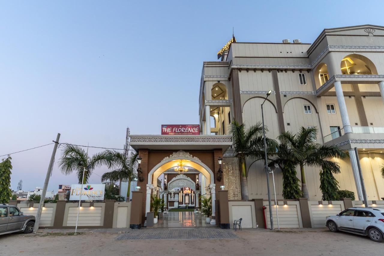The Florence Resort Jaipur Luaran gambar